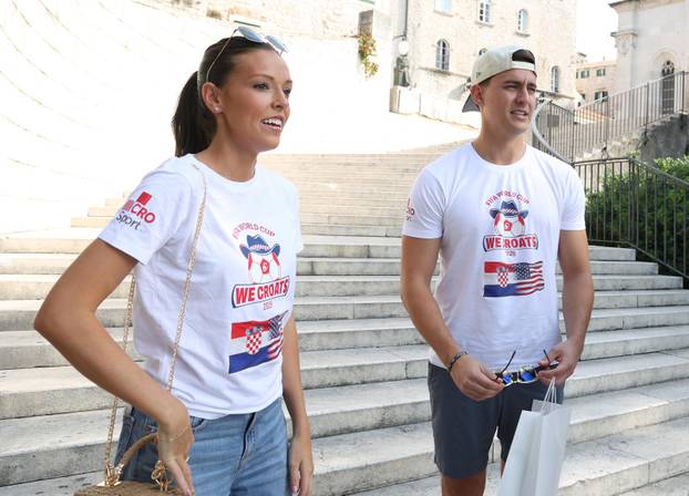 Američki bračni par Smith koji su proslavili hrvatski navijači posjetio Šibenik