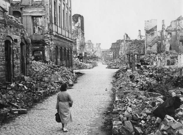 Dresden, Kriegszerstörungen / Foto 1945