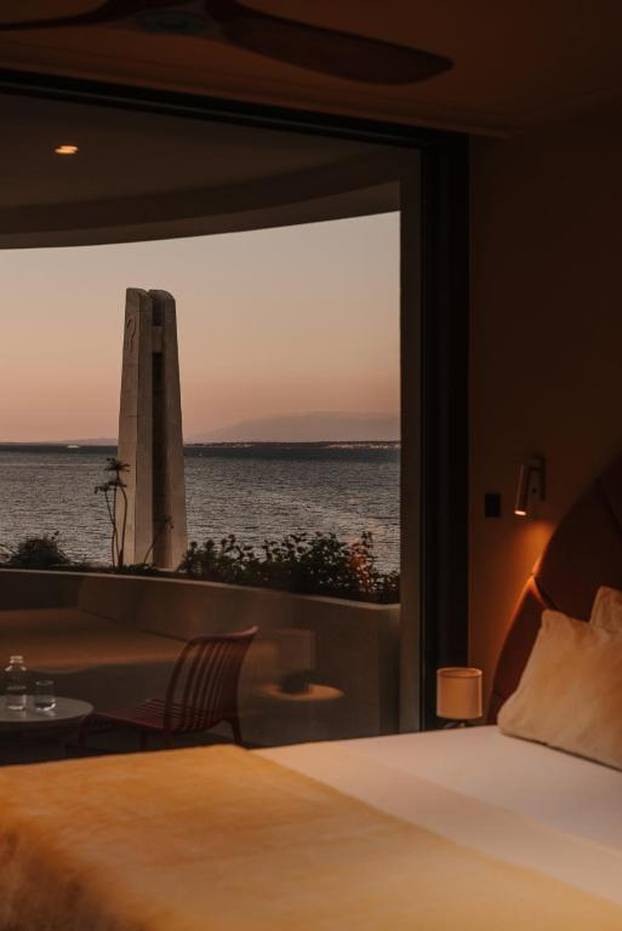 FOTO Suvremeni hotel u starom ribarskom mjestu na Ugljanu privlači ljubitelje mira i uživanja