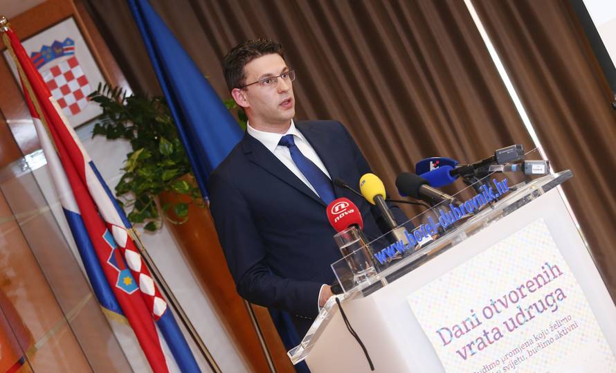 Božo Petrov o Karamarku: Mi znamo kako bi stvari razriješili
