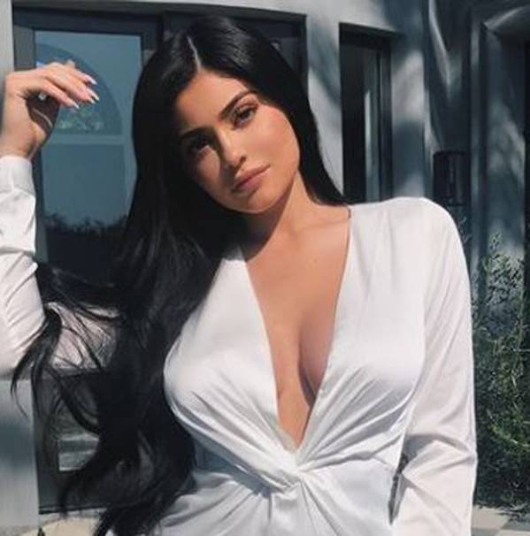 Nisu plaćale najam: Kendall i Kylie Jenner prijeti izbacivanje