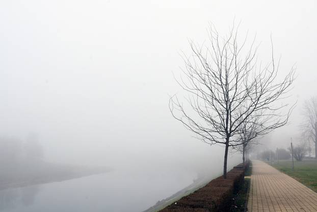 Sisak: Još jedno maglovito jutro