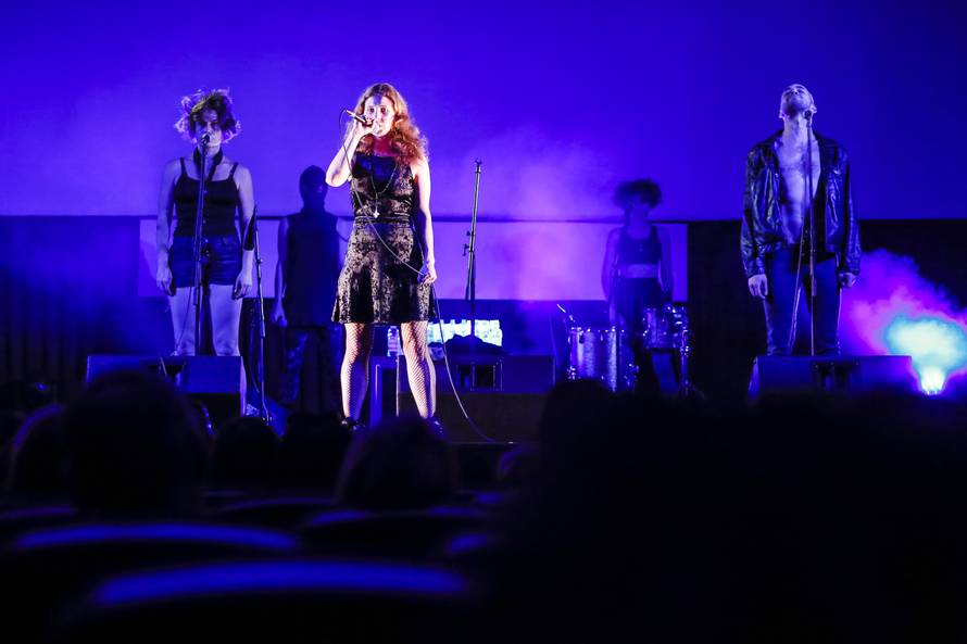 Pussy Riot prvi put u Zagrebu: 'Djevice Marijo, svrgni Putina'