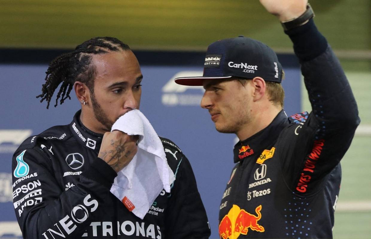 Hamilton o Verstappenu: Često prelazi granicu dozvoljenog u vožnji, ponaša se kao naslinik