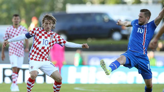 Modrić na pripreme Vatrenih dolazi s rođenja trećeg djeteta