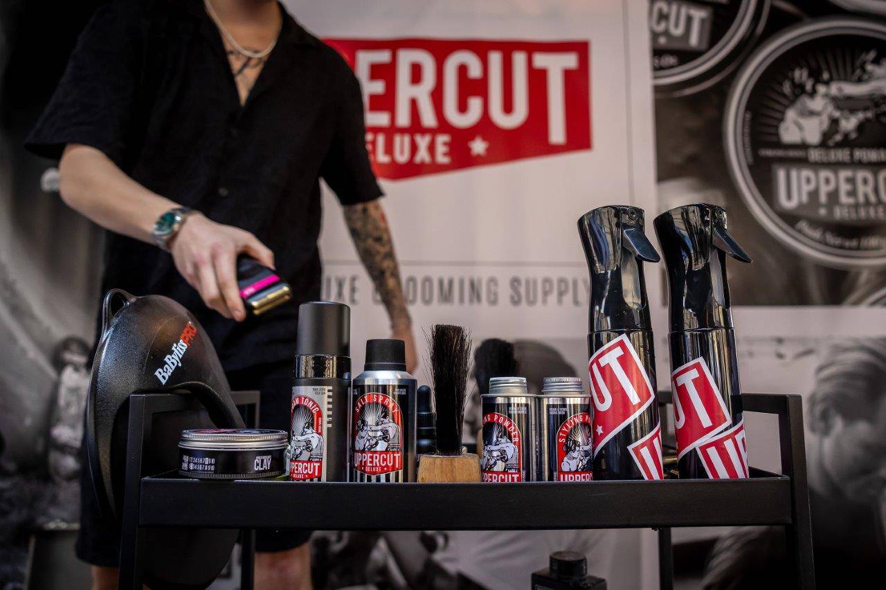 U centru Zagreba održan zabavni "Uppercut Deluxe Barber Show"