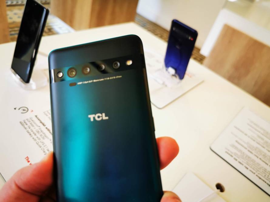 TCL odlučio pokazati da brzi 5G telefon ne mora biti  skup