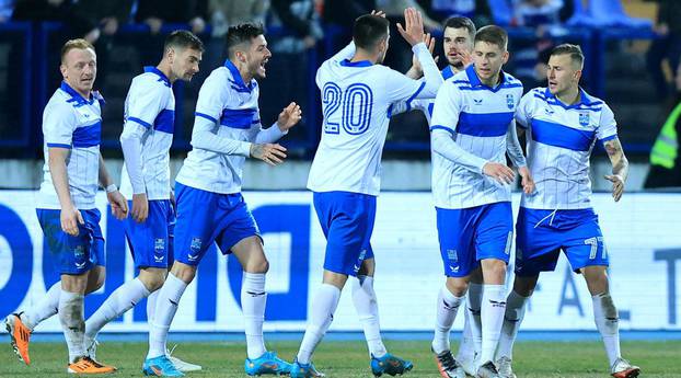 U derbiju 25. kola Prve HNL Osijek je na stadionu Gradski vrt pobijedio Dinamo sa 1-0