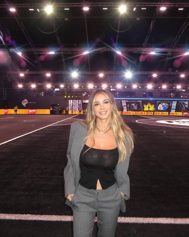 FOTO Trudna je, ali i dalje radi! Diletta objavila fotke s posla, a fanovi 'poludjeli': 'Ti si čarobna'