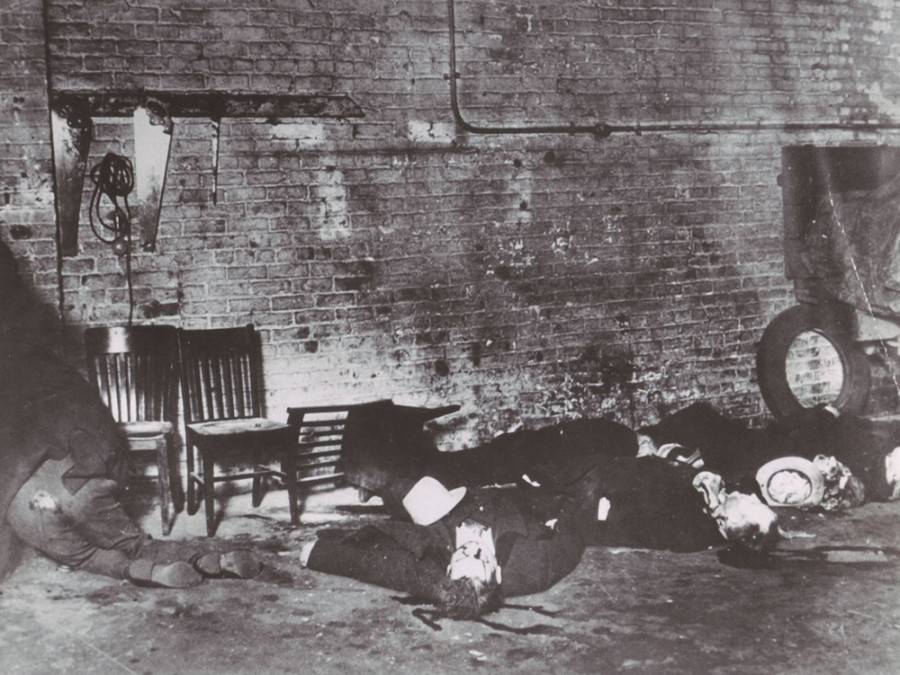 Masakr na Valentinovo: Dan kada se Al Capone  - osvetio