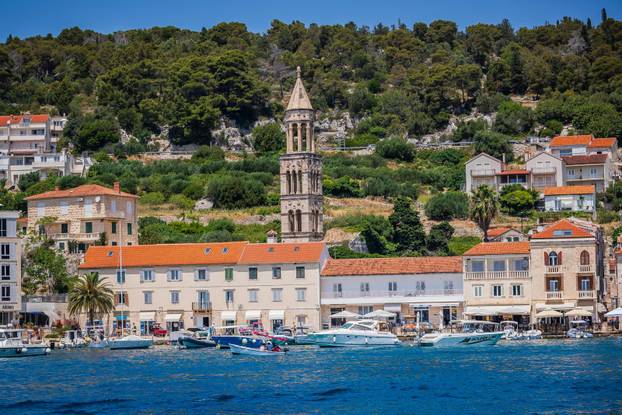 Hvar: Subotnje jutro u gradu Hvaru