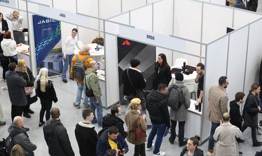 FOTO Tra&zcaron;e se radnici: U Osijeku odr&zcaron;an veliki Sajam poslova