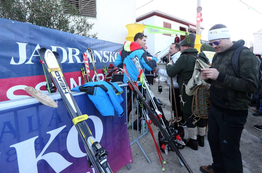 Skijaški spektakl uz more: Iška kraljica privukla je stotine ljudi