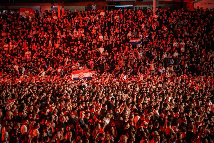 Šibenik: Koncert Marka Perkovića Thomsona na Šibenskom Šubićevcu