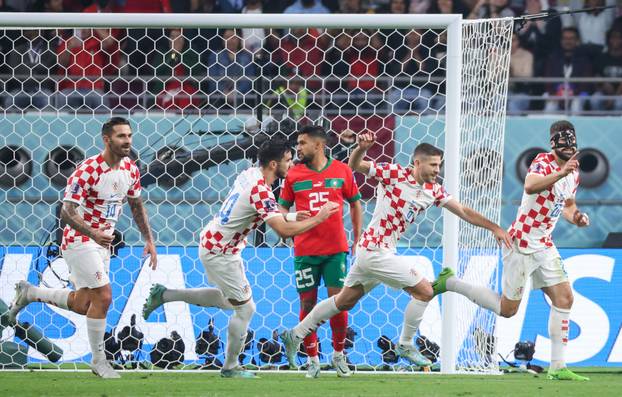 KATAR 2022 - Slavlje Joška Gvardiola nakon pogotka Maroku za 1:0