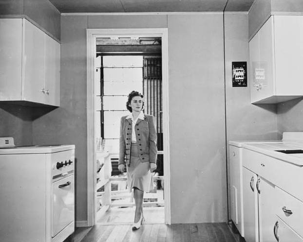 Razvoj kuhinje kroz povijest: Od male prostorije za pohranu do glavnog mjesta za druženje