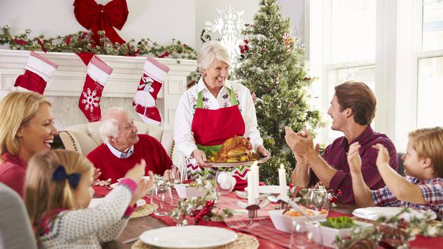 7 načina kako tijekom blagdana postići božićni ugođaj na stolu