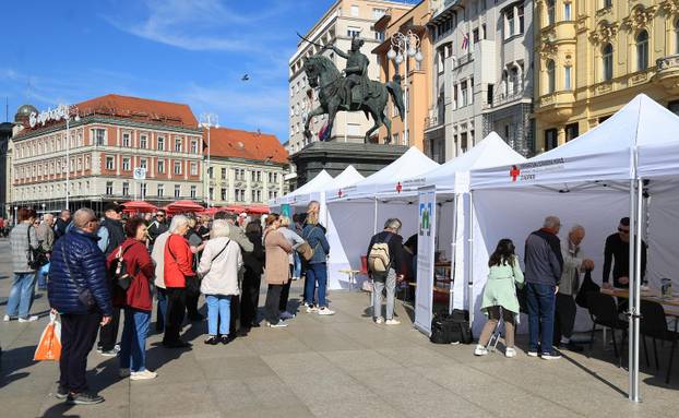 Zagreb: Obilježavanje Svjetskog dana zdravlja na Trgu bana Josipa Jelačića