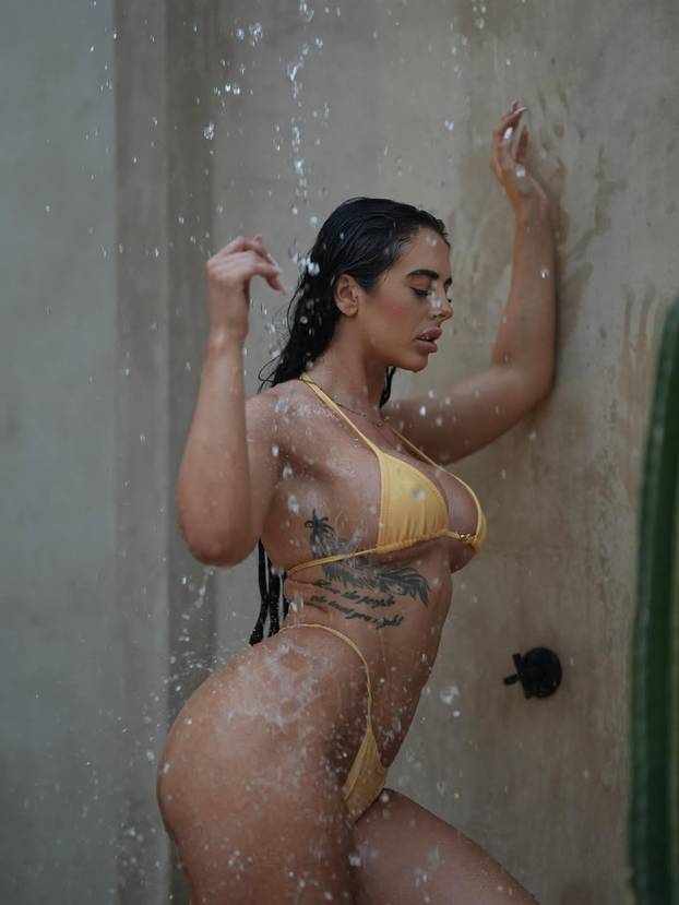 Najzgodnija čuvarica u zatvoru: 'Žene zatvorenika su me mrzile, a sada zarađujem dvostruko'