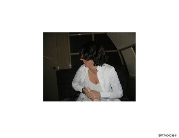 FOTO Ovo su dosad neviđene fotografije iz Epsteinovih spisa