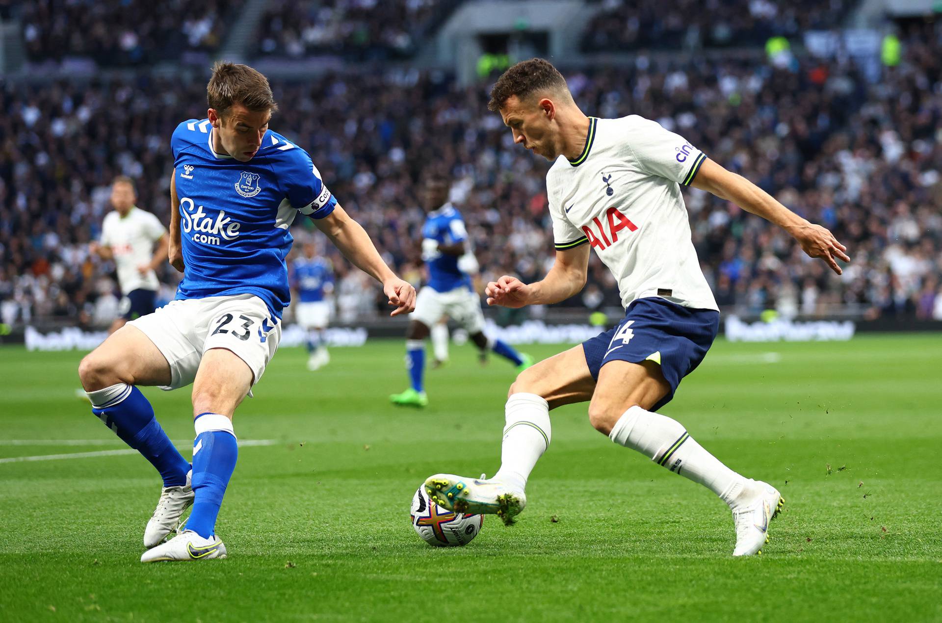 Premier League - Tottenham Hotspur v Everton