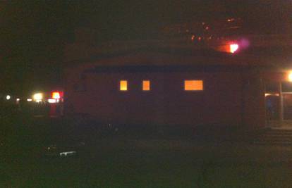Požar u narodnjačkom klubu u Kninu, gosti pobjegli na ulicu