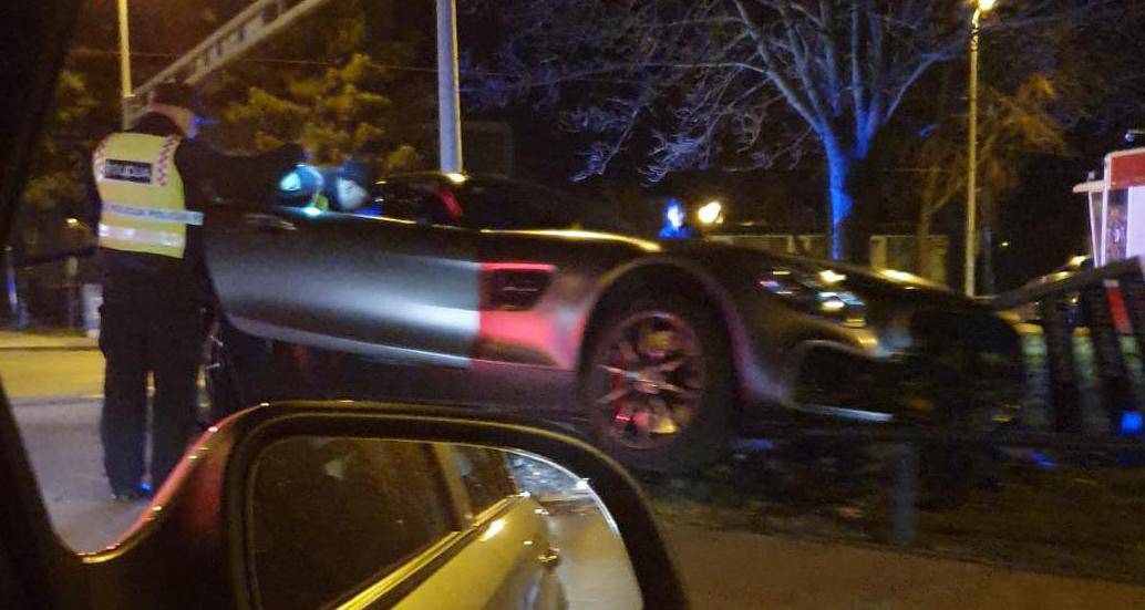 Snimka iz Dubrave: Slupao je automobil vrijedan milijun kuna