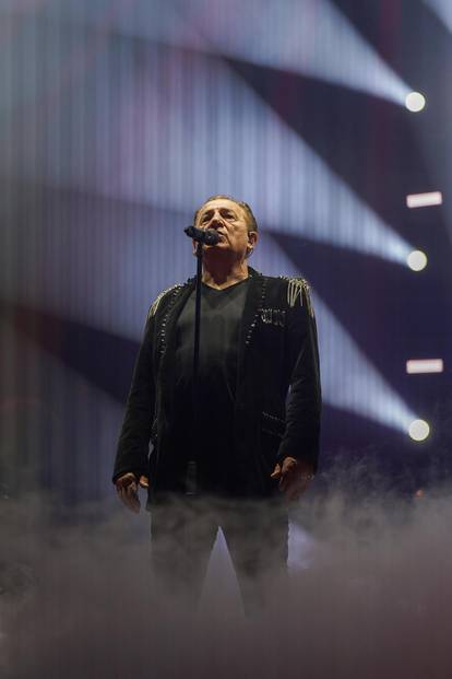 FOTO Frontmen 'Prljavaca' slavi danas 66. rođendan: Pogledajte kako se mijenjao kroz godine...