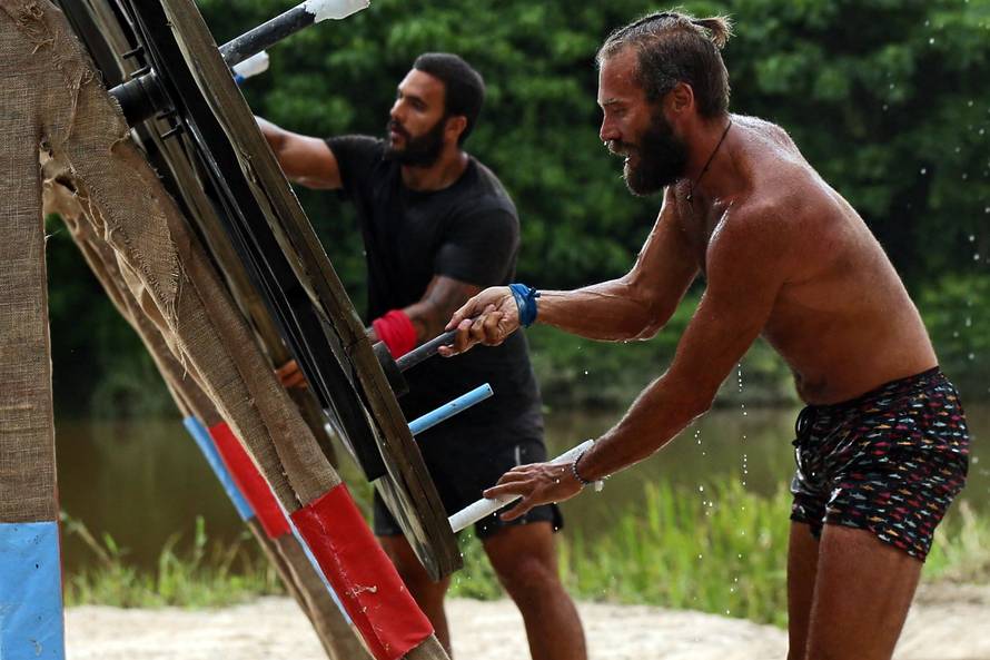 Milicu rasplakao poraz crvenog tima u 'Survivoru': 'Teško mi je jer će netko od nas morati kući'