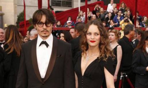 Bili su nesretni u vezi: J. Depp i Vanessa dugo ne žive skupa