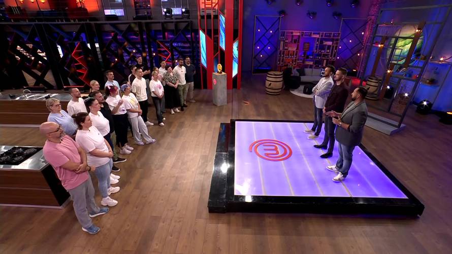 Zakuhalo se u crvenom timu MasterChefa: Filip nije znao odgovor, Mario ga upozorio