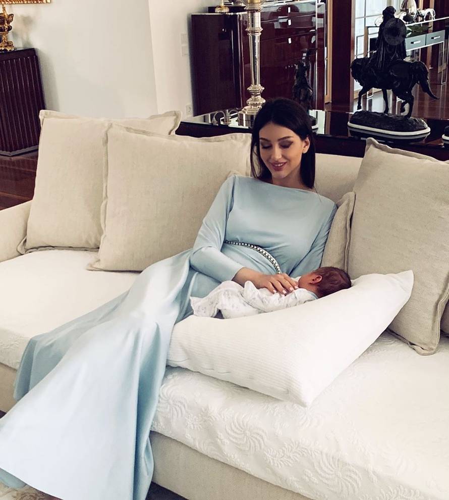 Malezijski kralj se razveo od misice: Sumnja u očinstvo sina