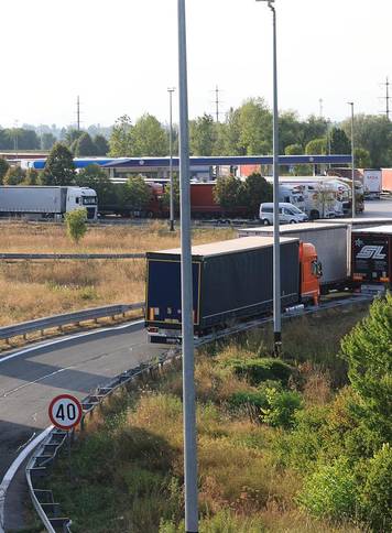 Samobor: Gu&zcaron;ve na benzinskoj postaji Gradna uo&ccaron;i poskupljenja goriva