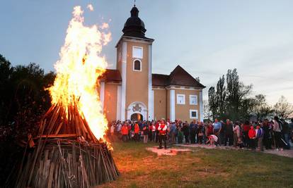 Danas je blagdan Svetog Jurja: U Hrvatskoj ima poseban značaj - evo zašto se preskače krijes