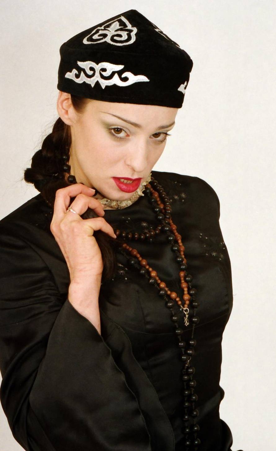 Nakon nesretnih ljubavi je sve napustila i otišla u samostan...