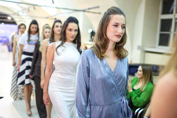 24 sata Zagreb: Modna revija brenda Duchess Snježane Schillinger u Muzeju grada Zagreba