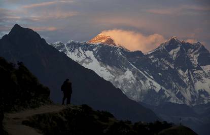 Vegani krenuli na Mt. Everest: Troje je umrlo, a 30 ih oboljelo