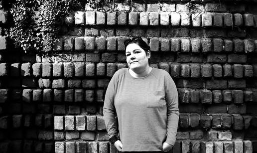 Preminula je redateljica Sara Hribar. Imala je 38 godina