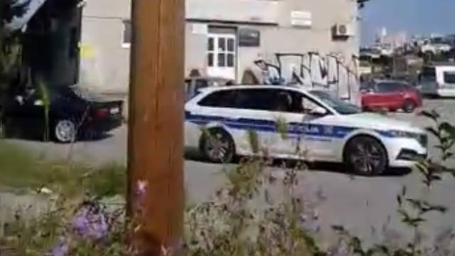 VIDEO Splitski 'relijaš' driftao BMW-om pa neslavno završio. Na odlasku se zabio u policiju