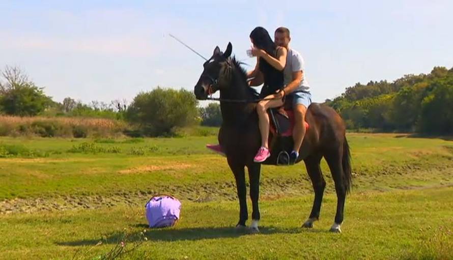 Victoria: Nakon showa sam se zaručila, a bivši me opsjedaju...