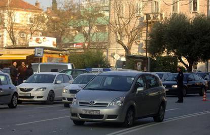 Split: Pokušala je pretrčati cestu pa je udario auto
