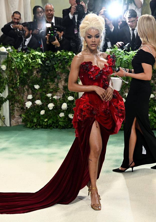 The Met Gala - Sleeping Beauties, Reawakening Fashion