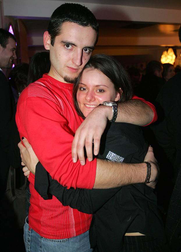 ARHIVA - Proslava pobjede Hamdije Šeferovića u reality show-u Big Brother 2005. godine