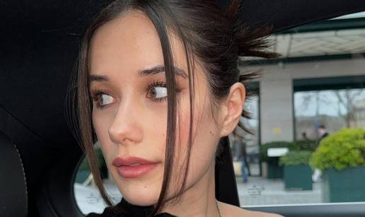 Možete li prepoznati čija je ovo kći? Odgojio ju je slavni otac nakon prerane smrti majke...