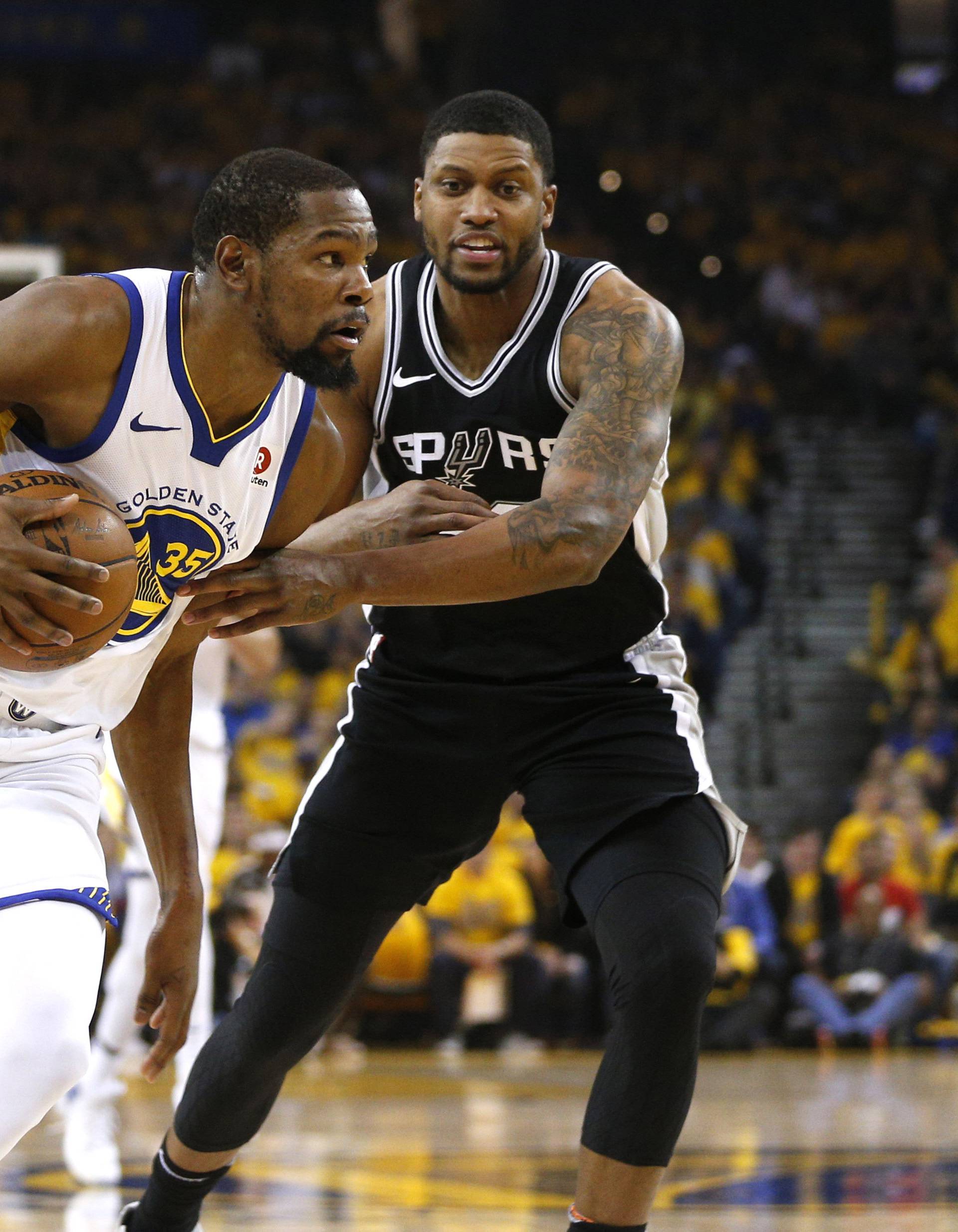 NBA: Playoffs-San Antonio Spurs at Golden State Warriors