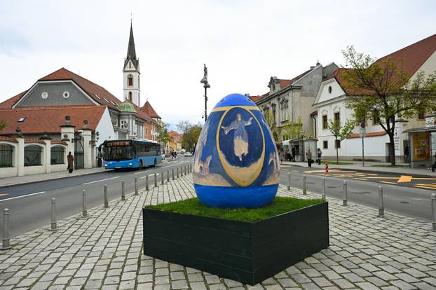 Zagreb: U centru grada postavljene velike pisanice
