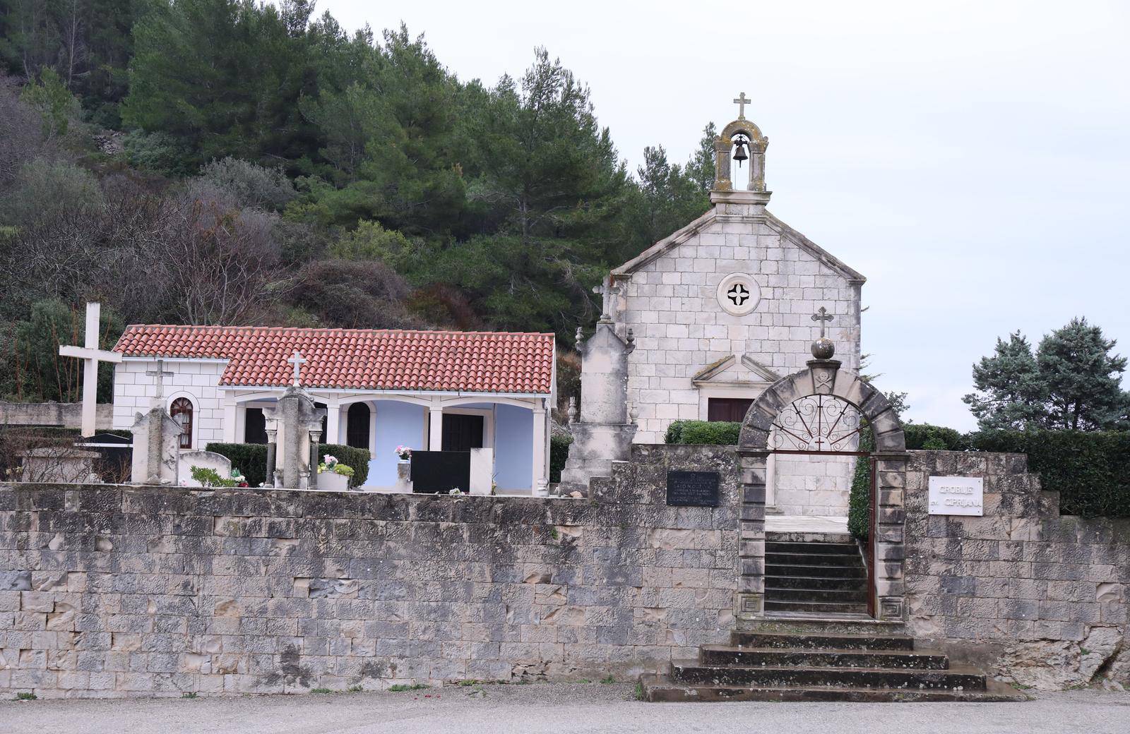 Korčula zavijena u crno, izgubljena su tri mlada života