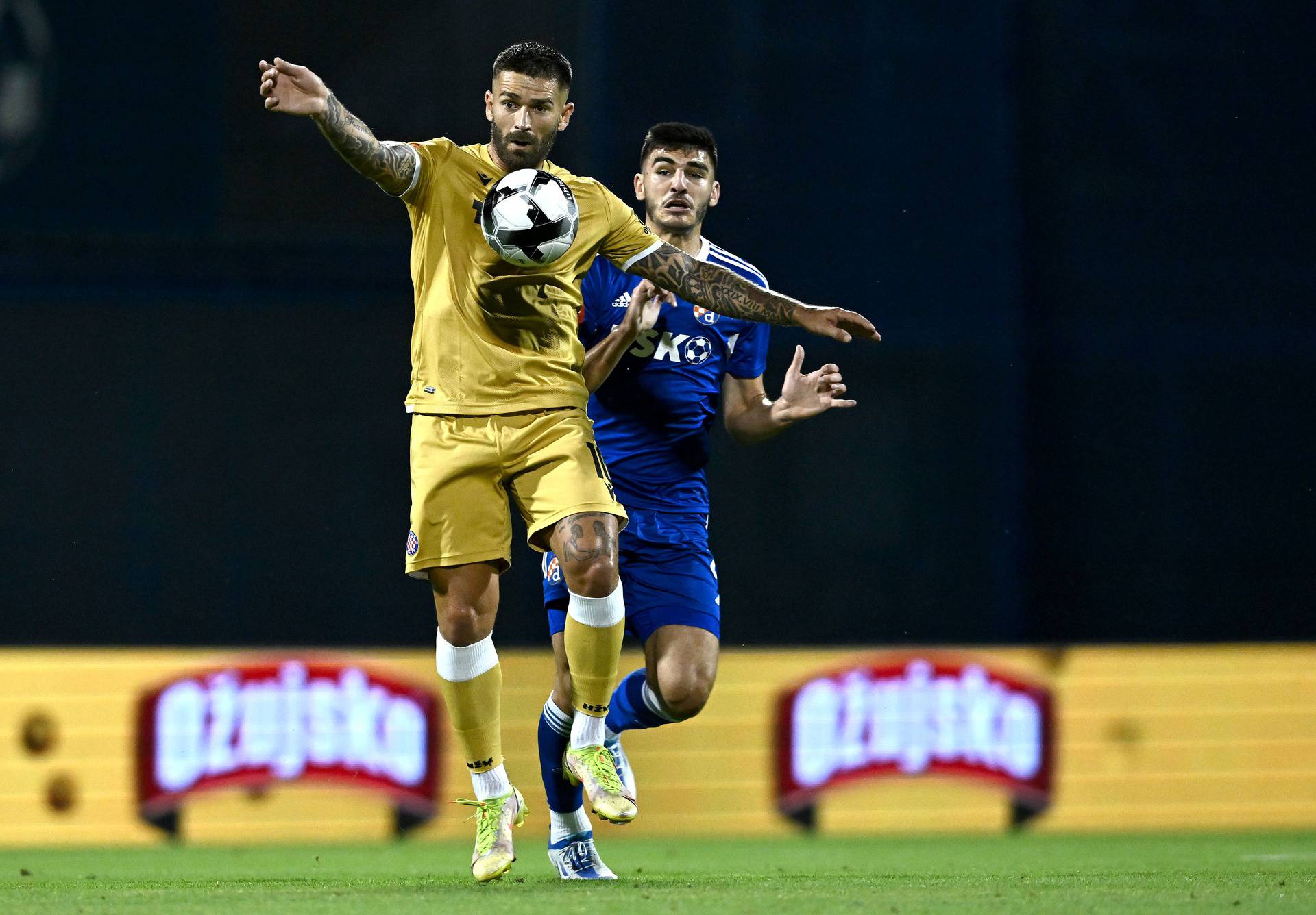 Zagreb: Derbi Dinama i Hajduka na stadionu u Maksimiru