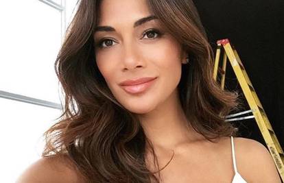 Nicole Scherzinger proslavila rođendan i pokazala seksi guzu