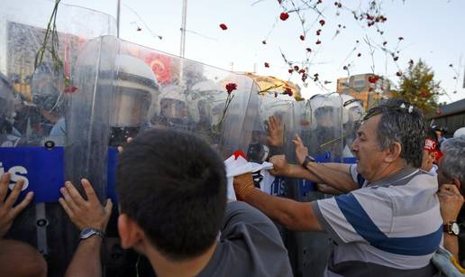 Odluka turskog suda: Odbili plan preure&dstrok;enja Trga Taksim